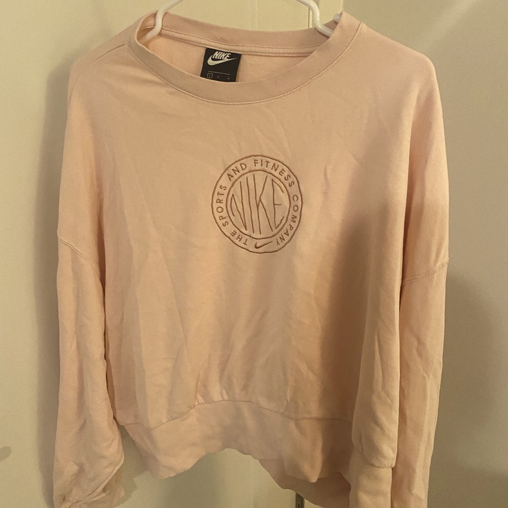 Light pink Nike vintage shirt!